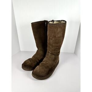 UGG Women’s Tall Boots Size 10 Brown Suede Sheepskin Zip (Flawed Pulls)